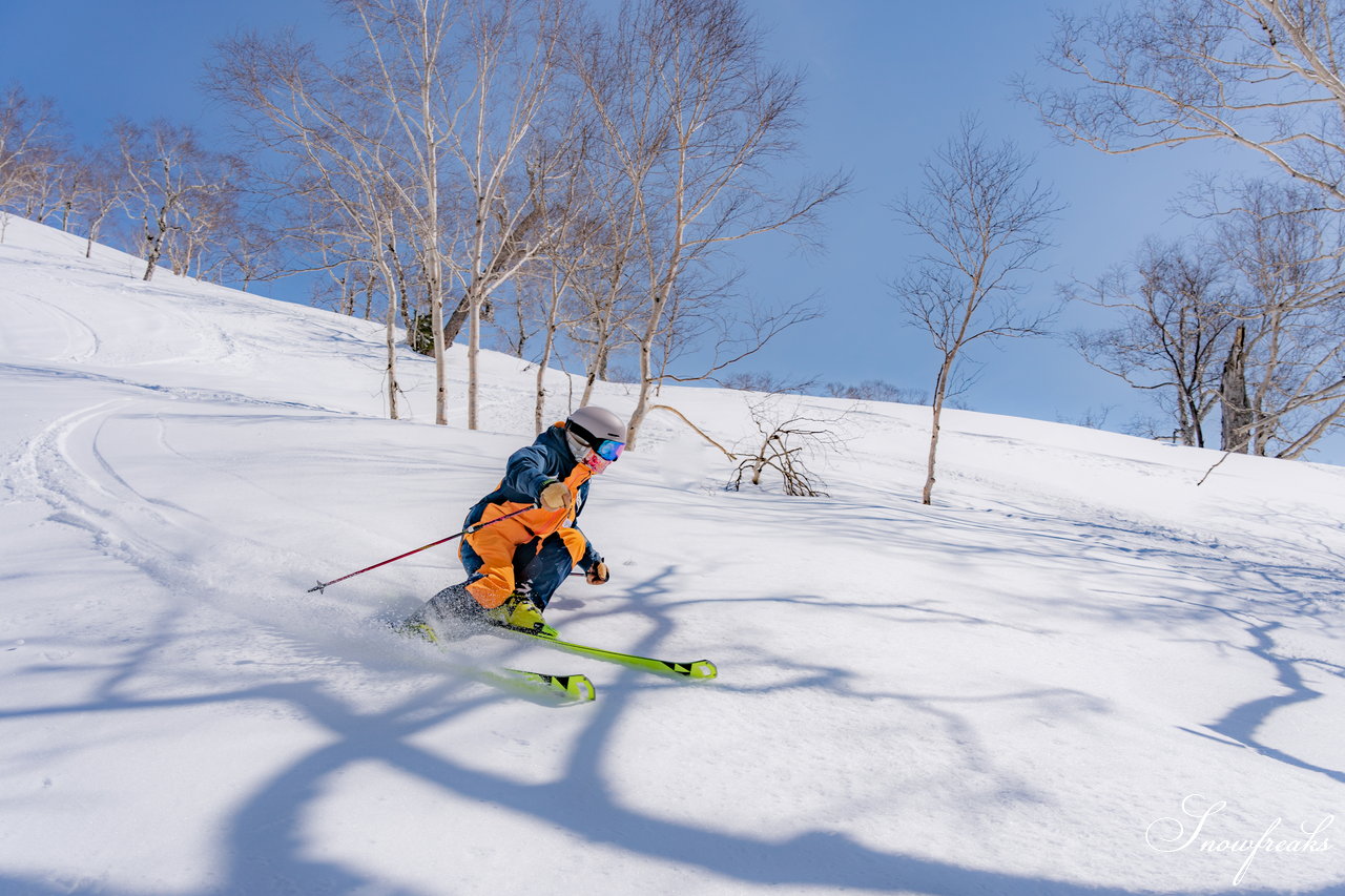 TeamKP・秋山穂香さんが滑る、絶景・春の大雪山旭岳(*^^*)